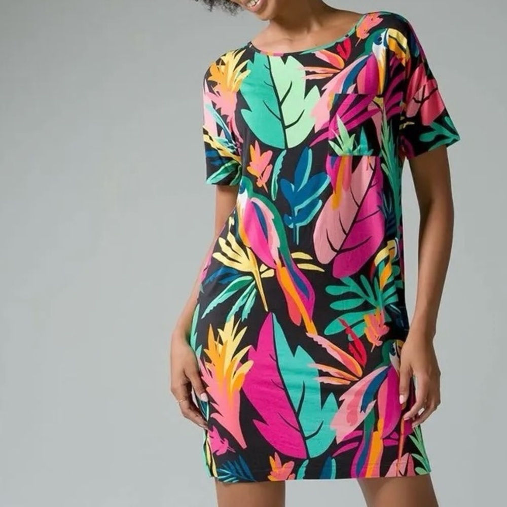 Soma Cool Nights Tropical Print Short Sleeve Nightshirt Size Medium